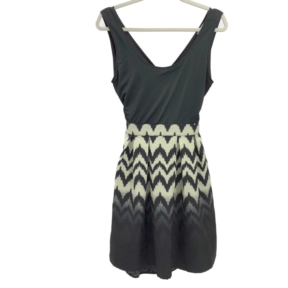 EUC Charming Chalie Black & Taupe Criss Cross Open Back Fit & Flare - Picture 1 of 6